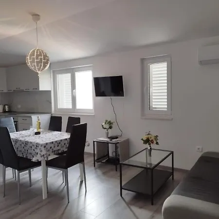 Апартаменты Triva 1