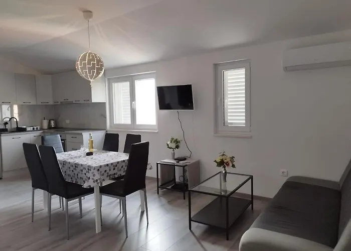 Apartman Triva 1